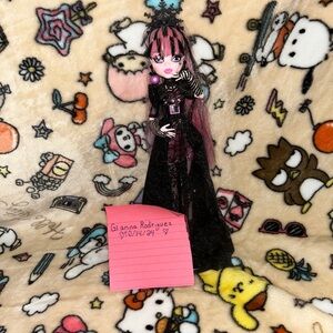 Draculaura Howliday Monster high doll OOB!